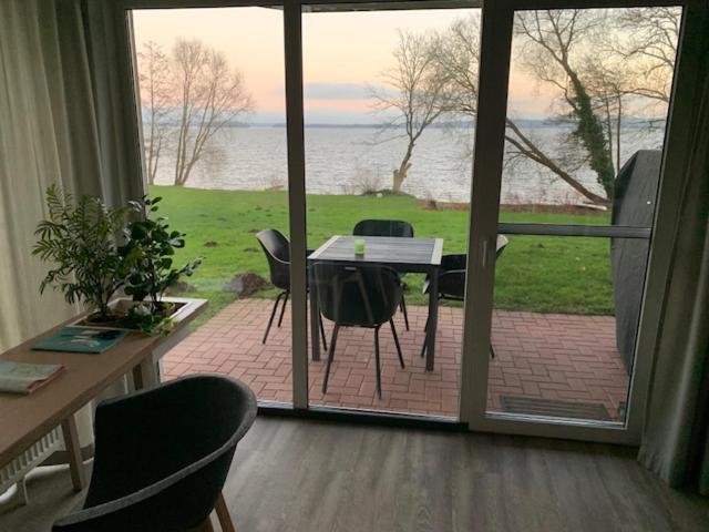 Ferienwohnung Am See Mit Terrasse 아세베르크 외부 사진